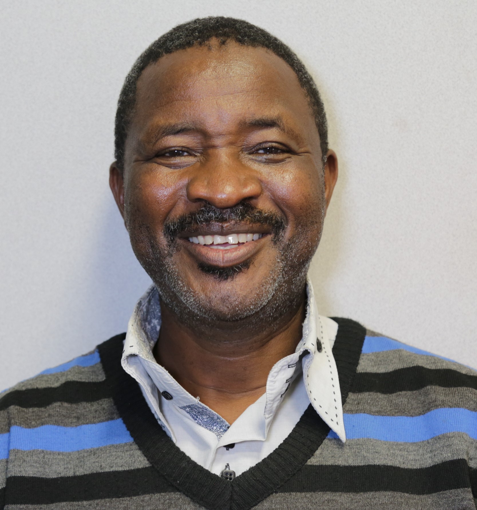 Dr Busiso Mthunzi